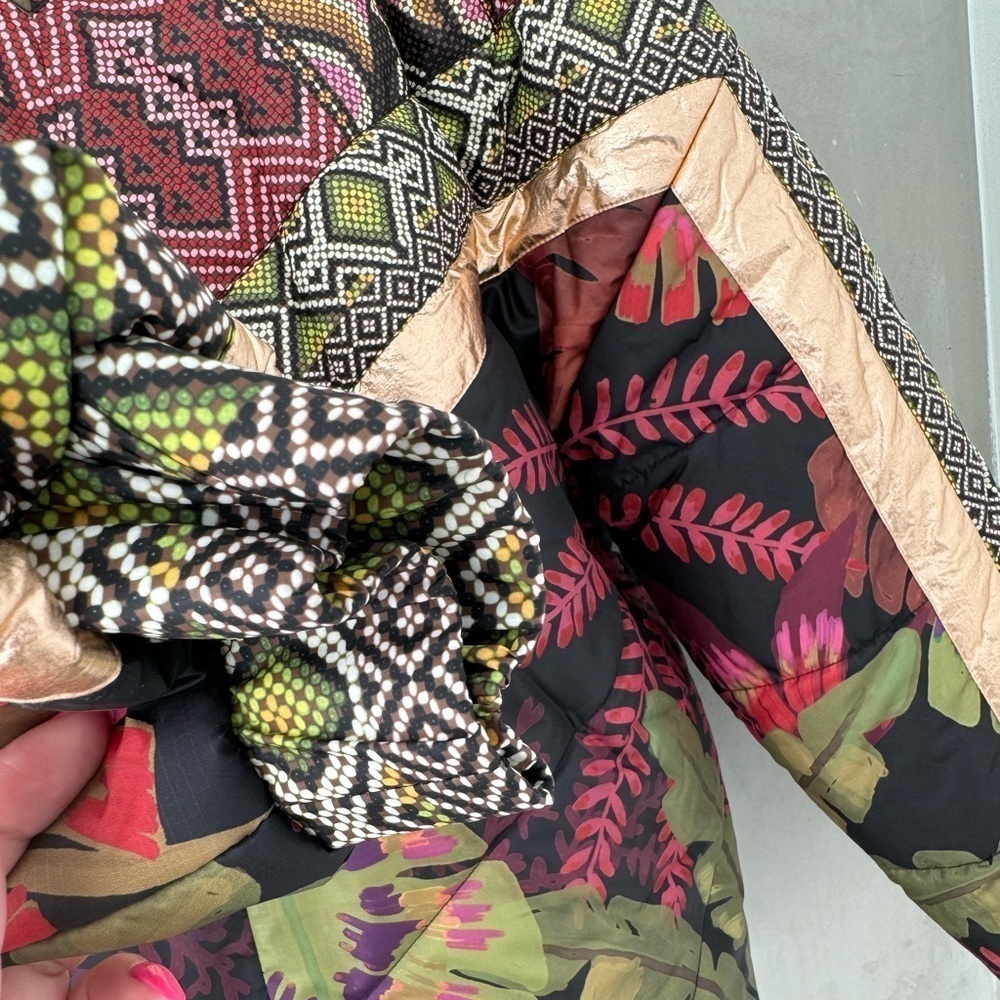 FARM RIO Tropical Rauti Puffer Jacket - Picture 11 of 16